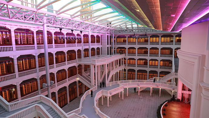 先睹上海大世界里的花花世界